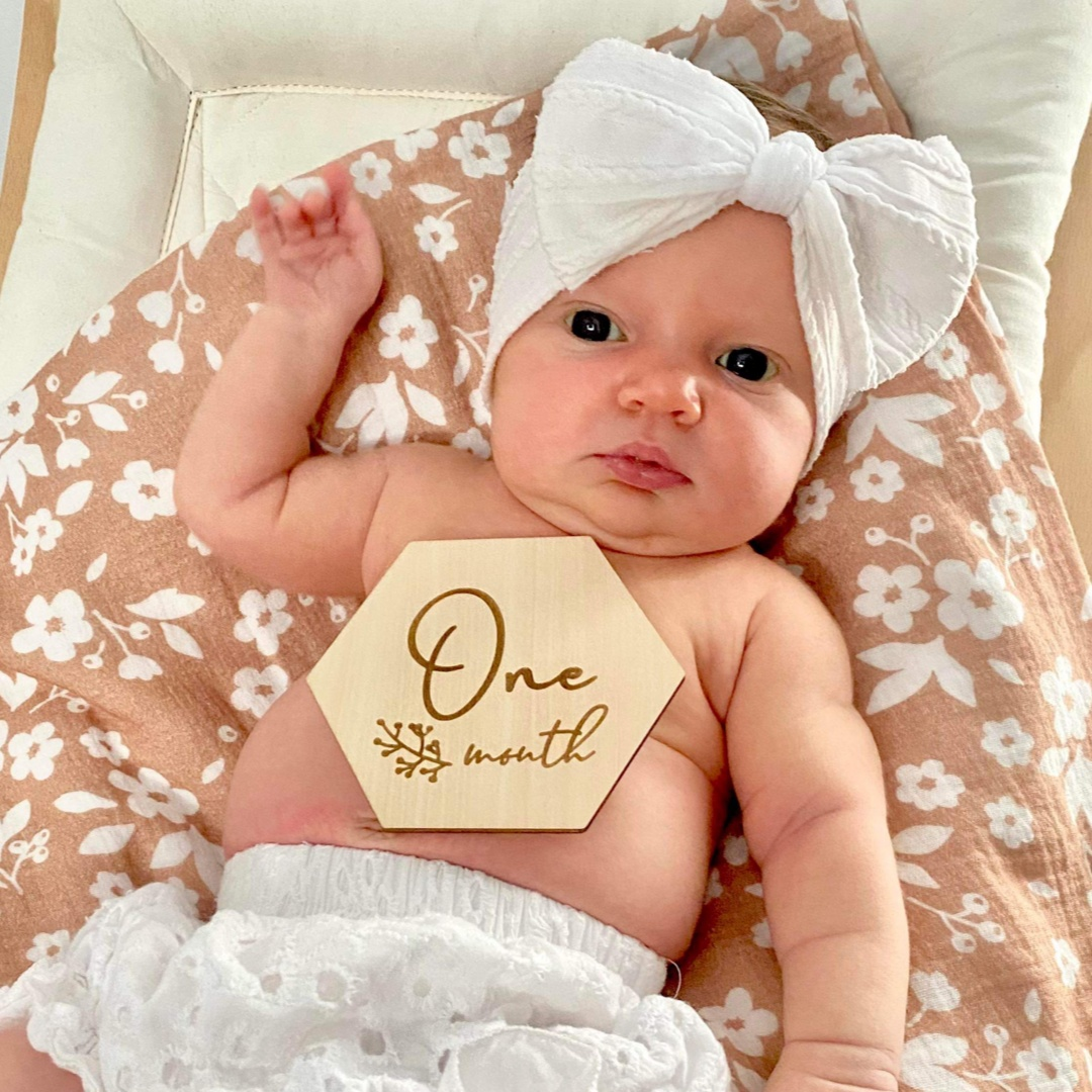 Posies baby fringe swaddle. Newborn baby wrap. Muslin swaddle. Boho baby swaddle. Baby bow