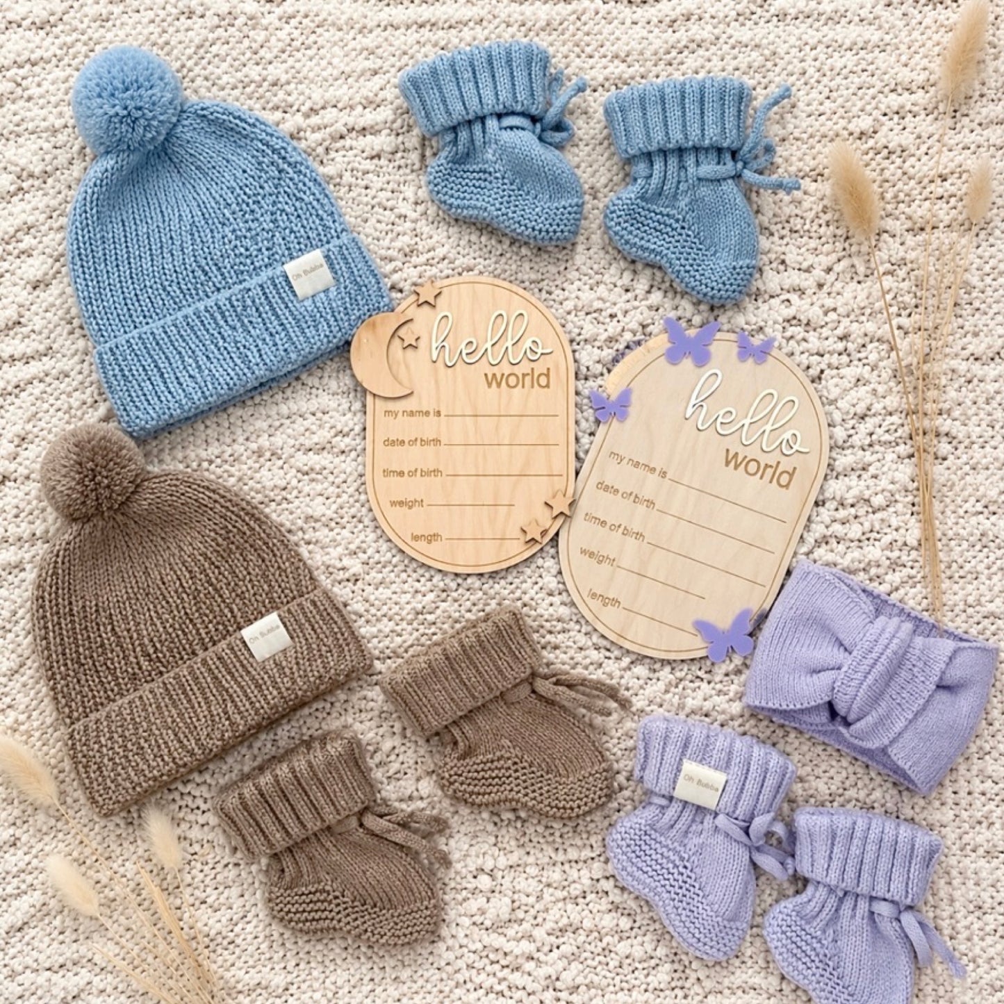 Newborn birth announcement discs. Baby shower gifts
