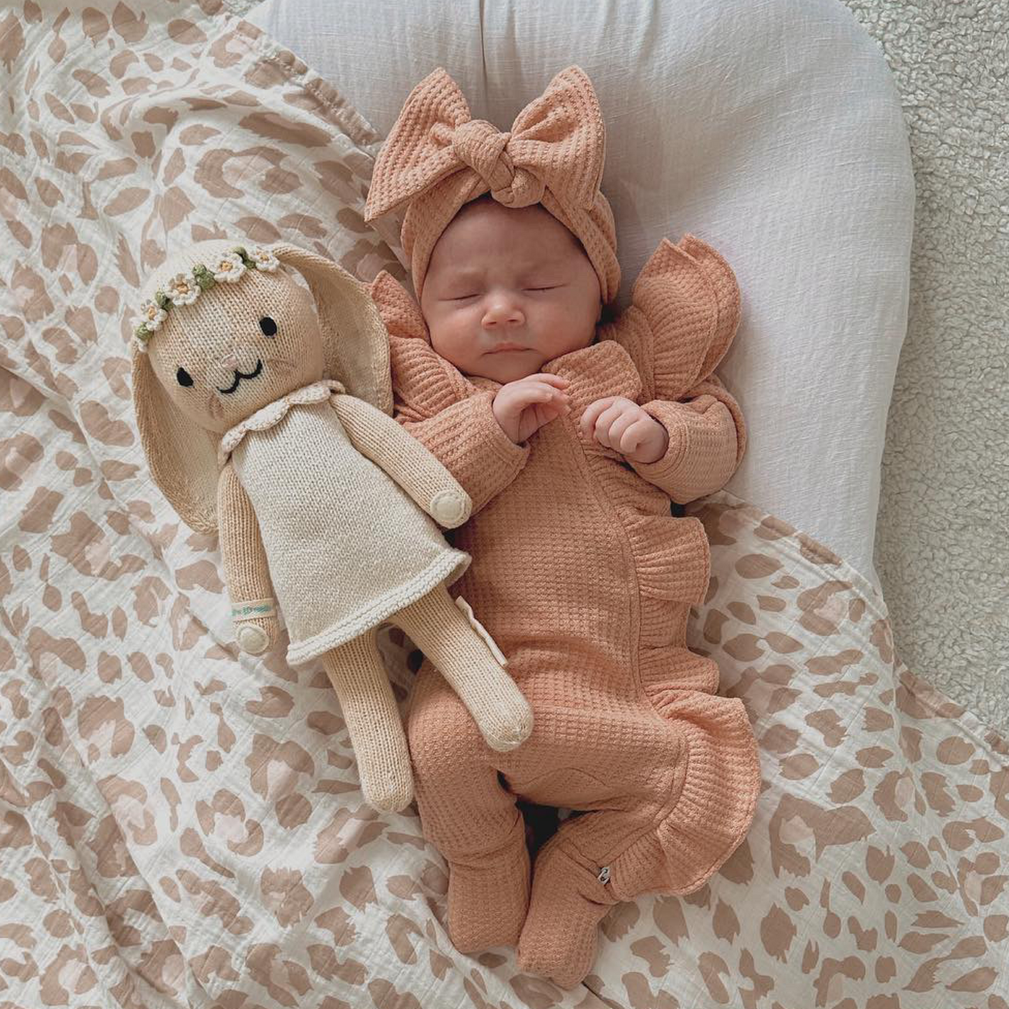Dusty rose waffle onesie and bow. Waffle zip romper. Newborn onesie
