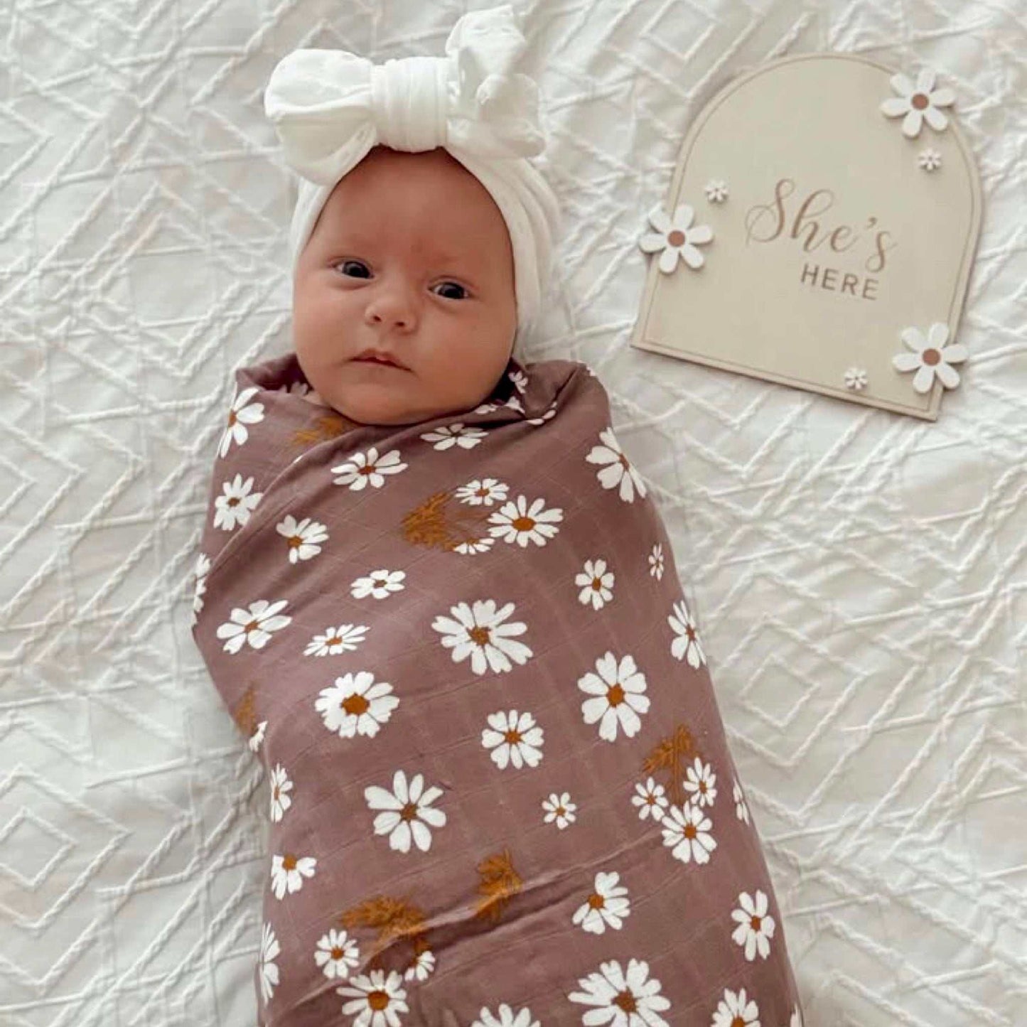 Daisy swaddle - newborn muslin wrap