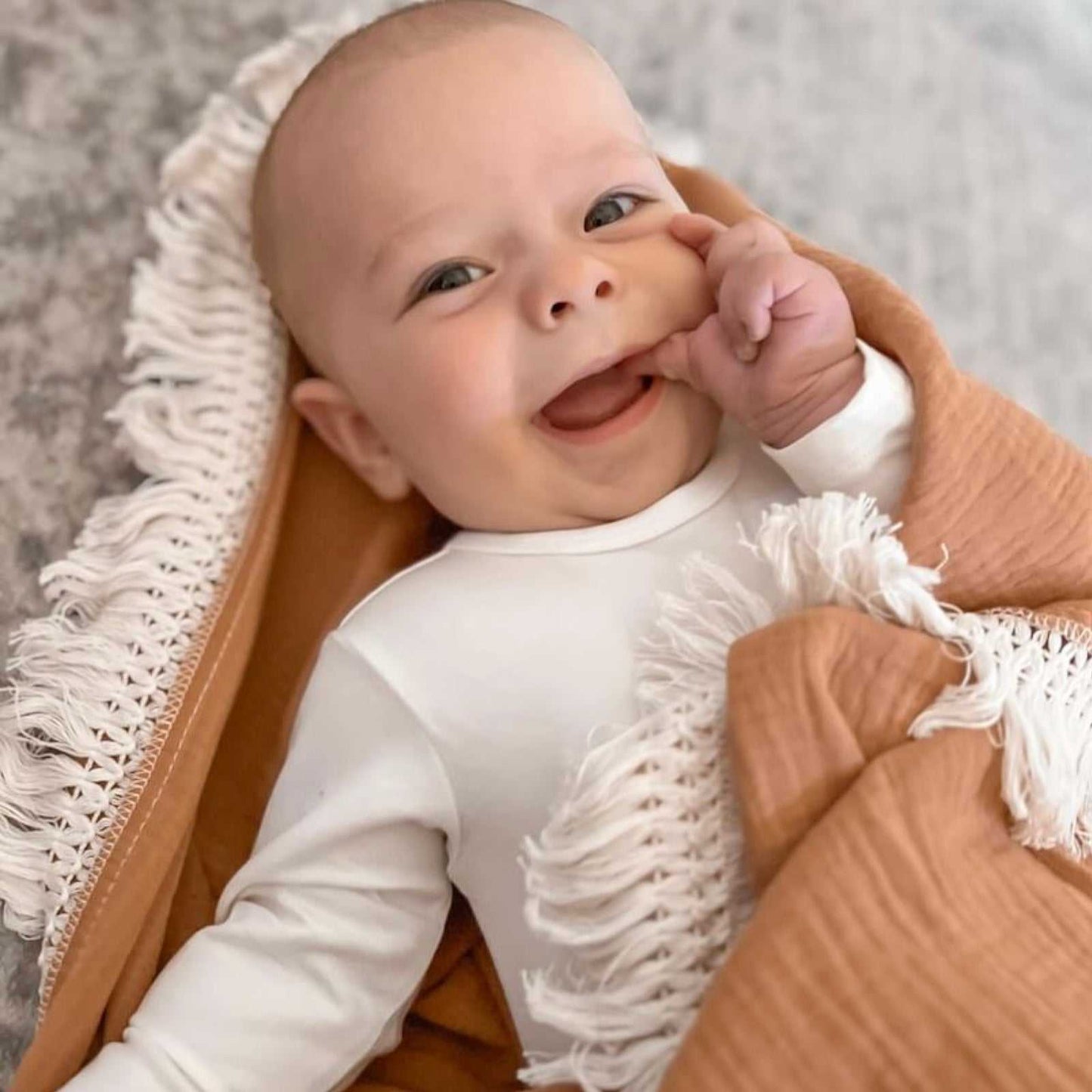 Organic Cotton Fringe Swaddle | Tan With Cream Fringe