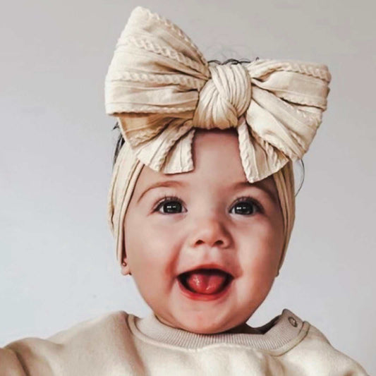 Large sand cable knit headband. Large baby bow. Newborn baby headband