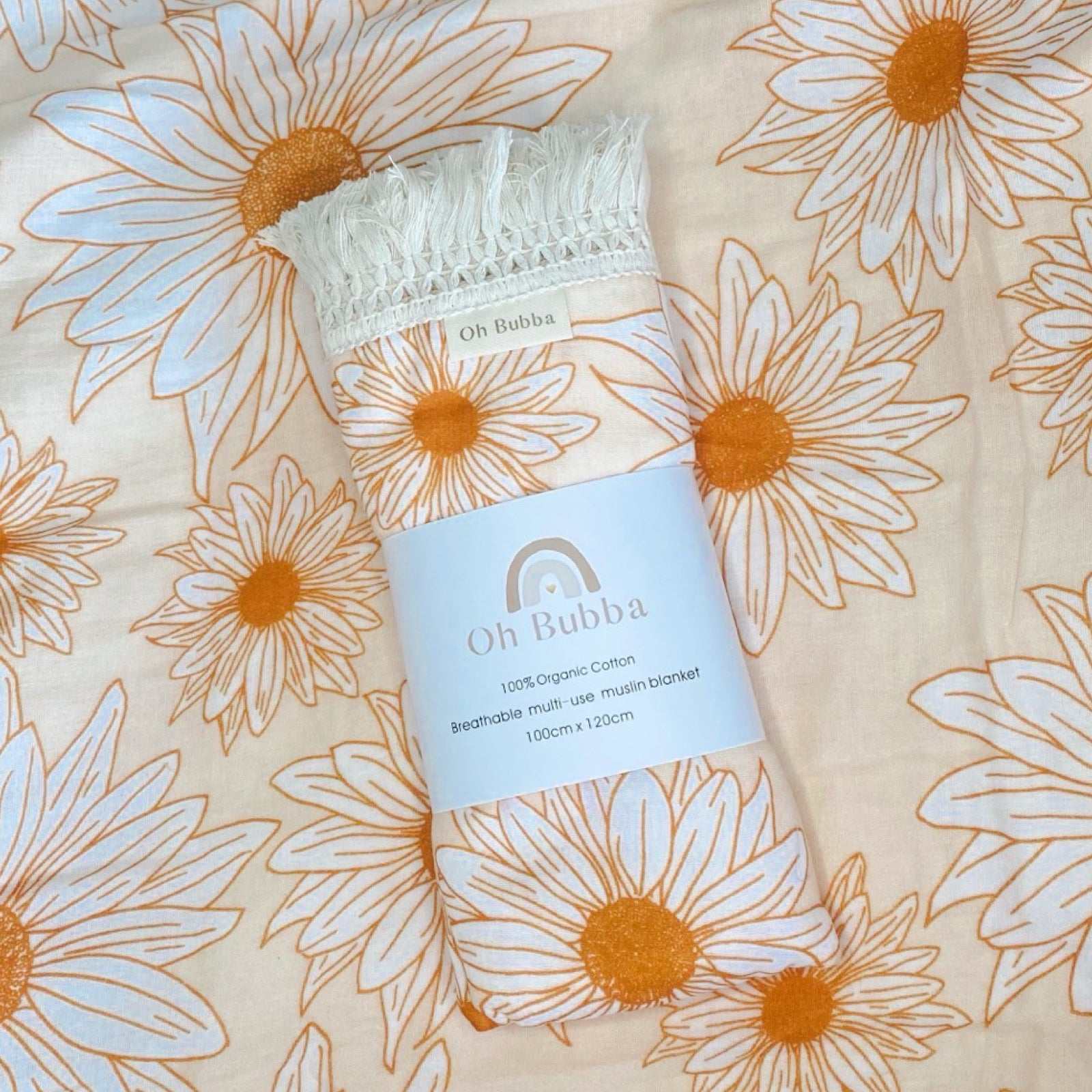 Organic cotton baby fringe swaddle | Daisy. Newborn baby Daisy fringe swaddle. Newborn Muslim wrap. Baby blanket