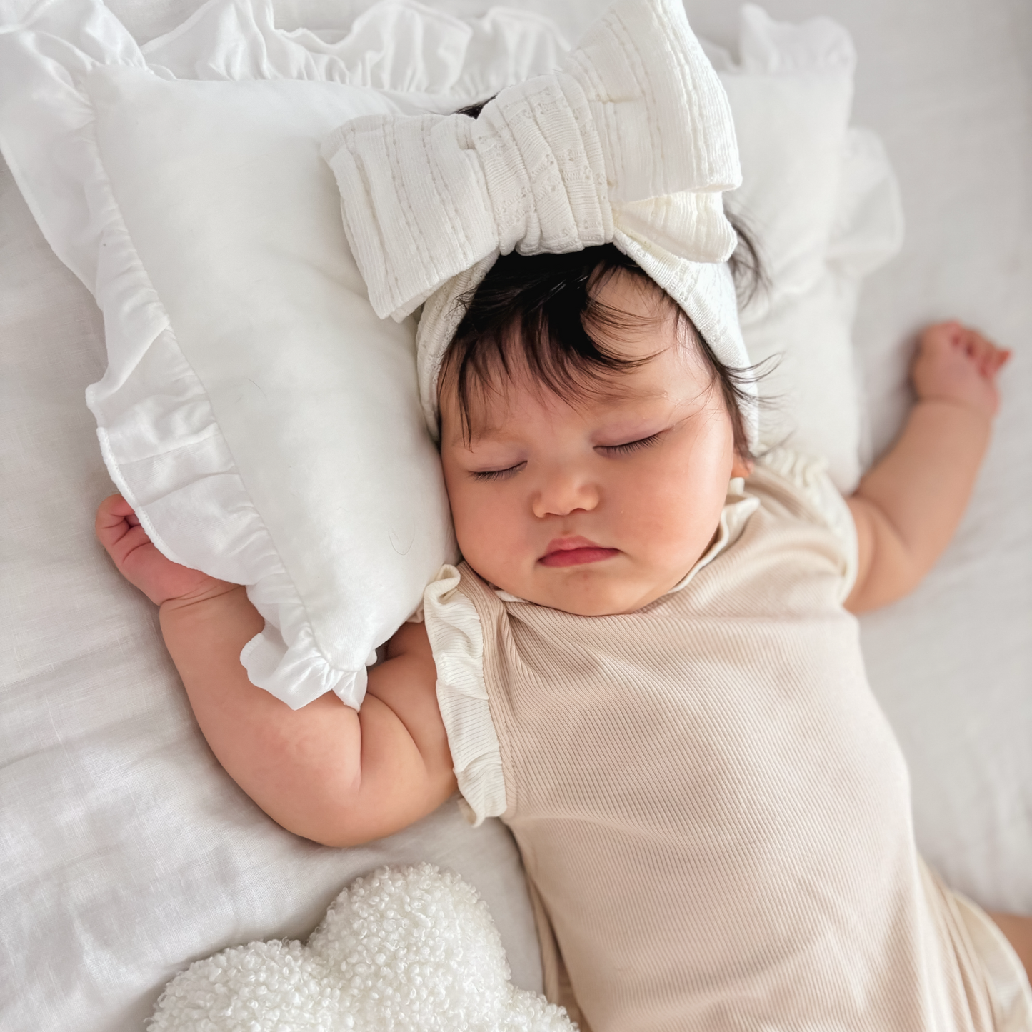 Ribbed frill baby romper and bloomer set