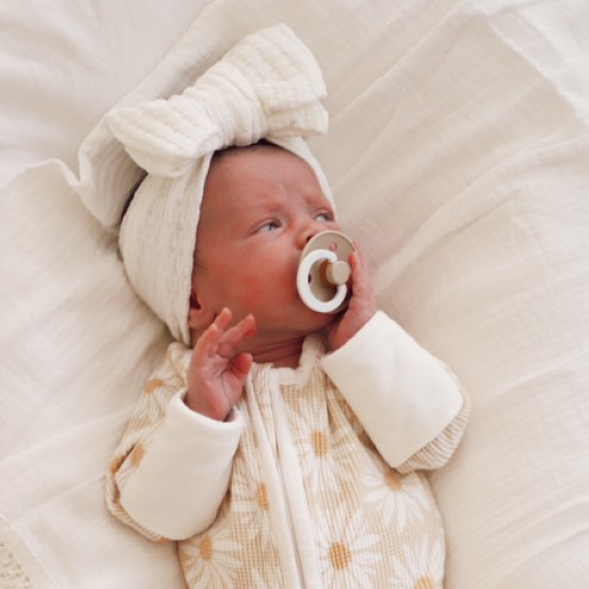 White knit baby bow