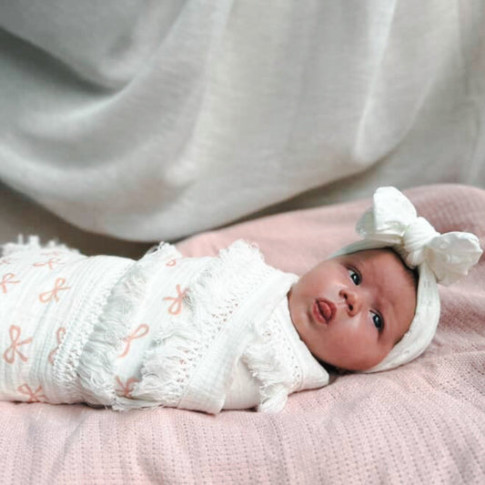 Bows fringe swaddle