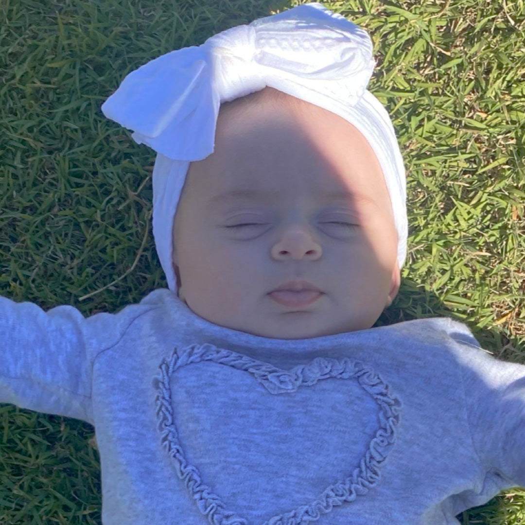 White cable knit baby bow headband. Baby Topknot. Large baby bow. Baby bows