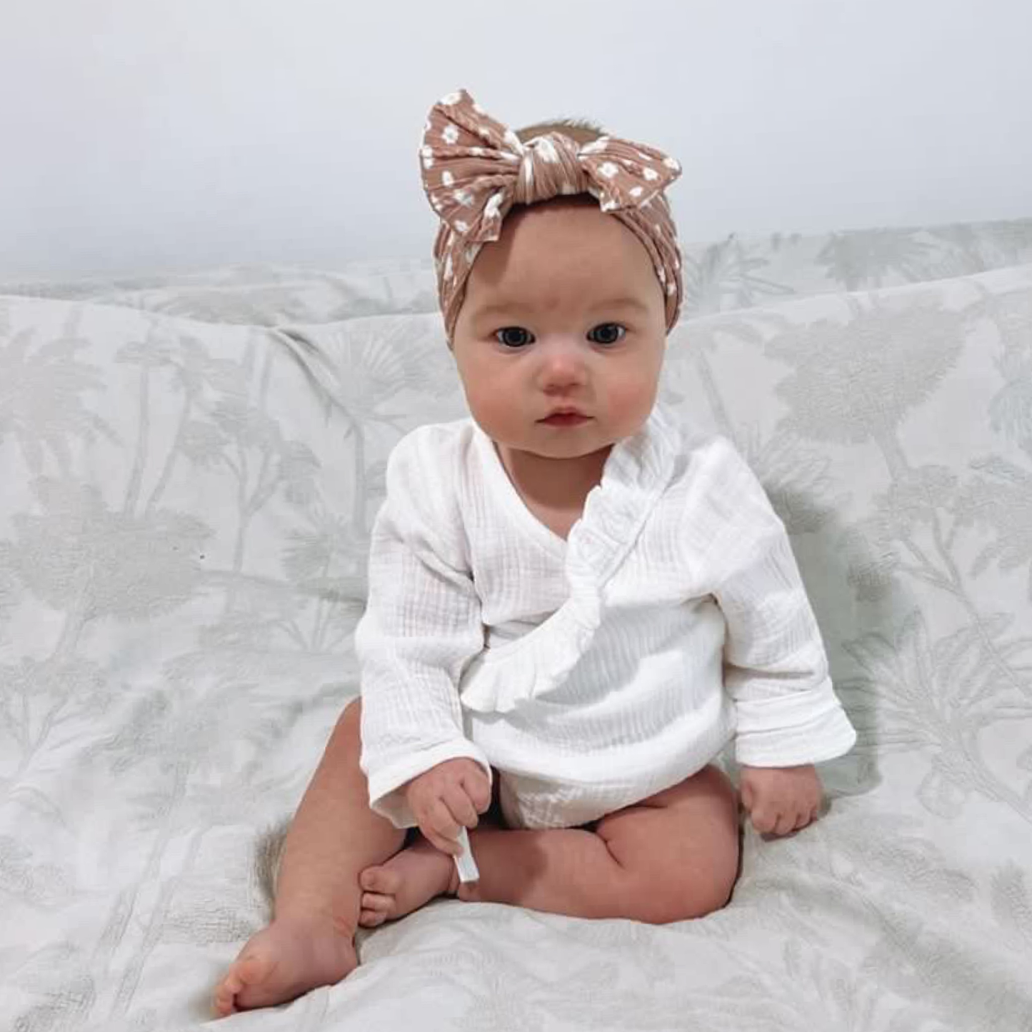 Tan daisy cable knit headband. Newborn baby bow headbands. Hair accessories