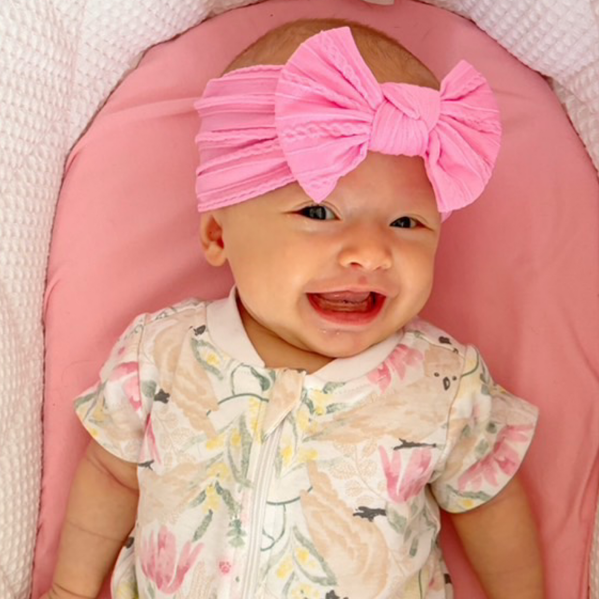 Pink baby bows 