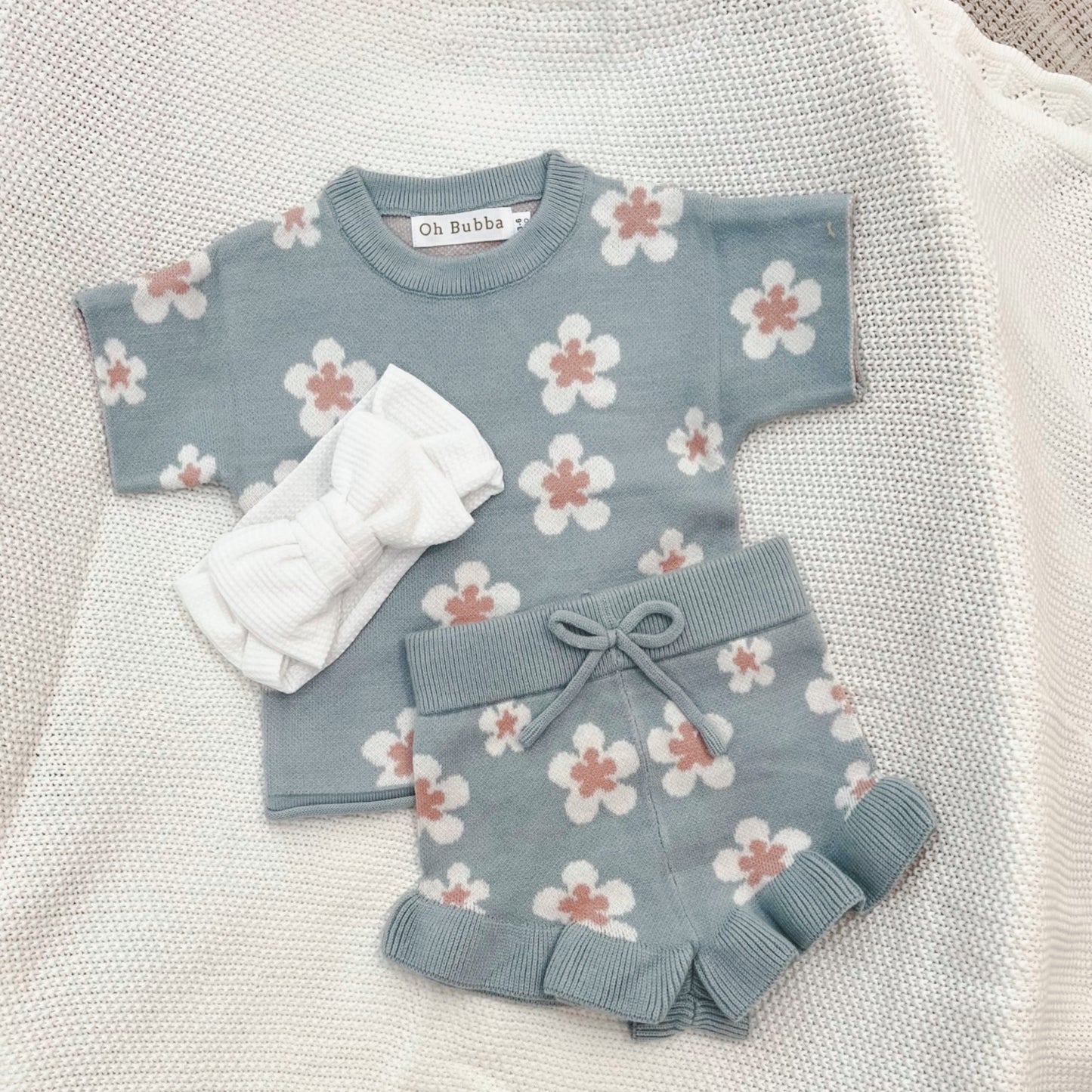 Baby girl floral knit top and shorts set 