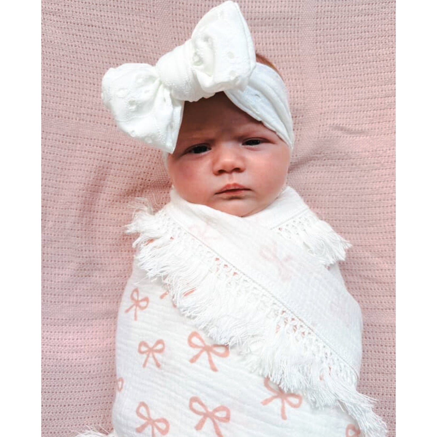 Organic Cotton Fringe Swaddle | Bows