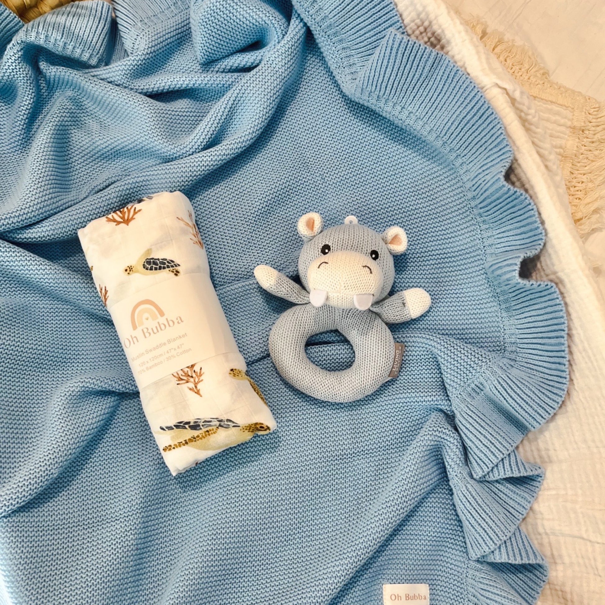 Baby frill knit baby blanket 