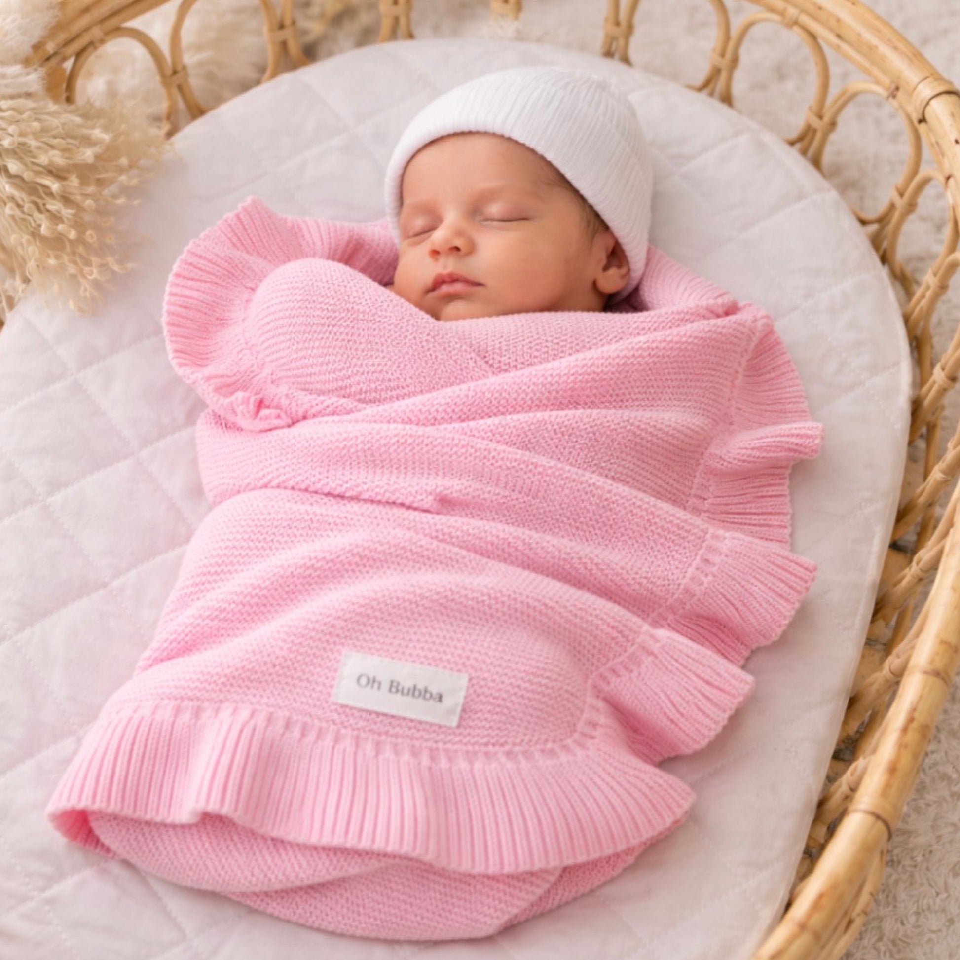 Pink frill knit baby blanket 